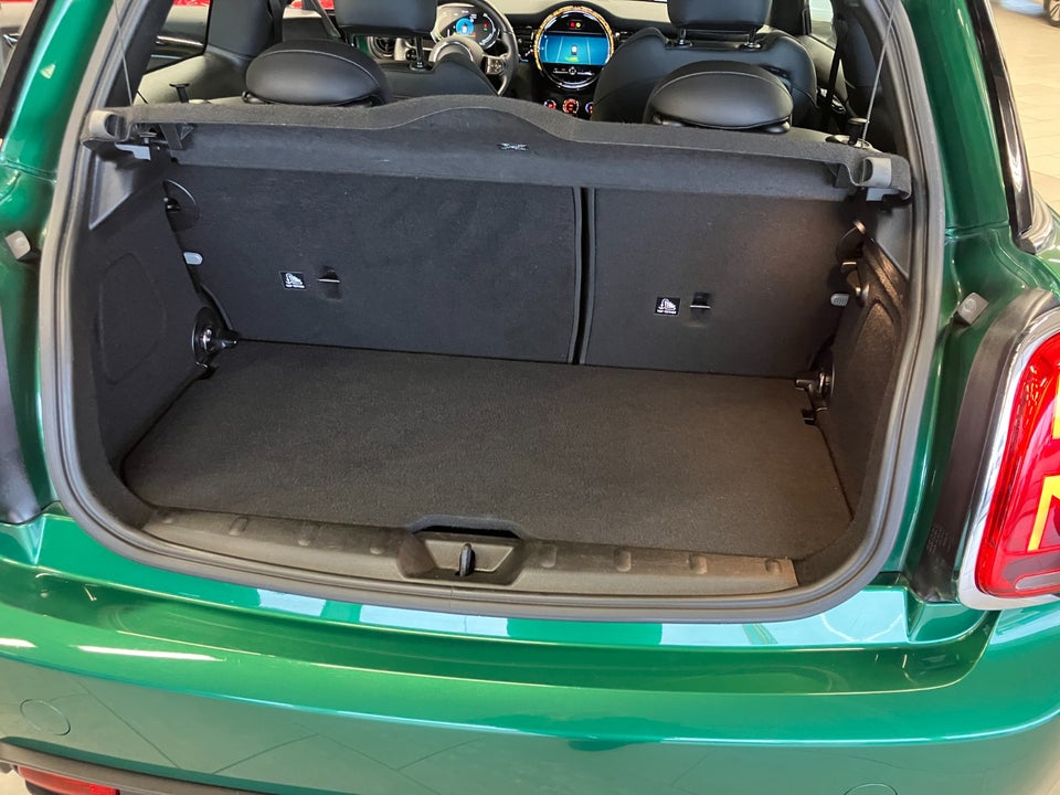 MINI Cooper SE Essential 3d