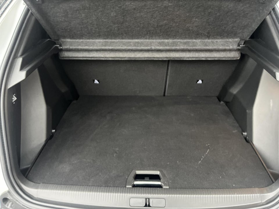 Peugeot e-2008 50 Allure 5d