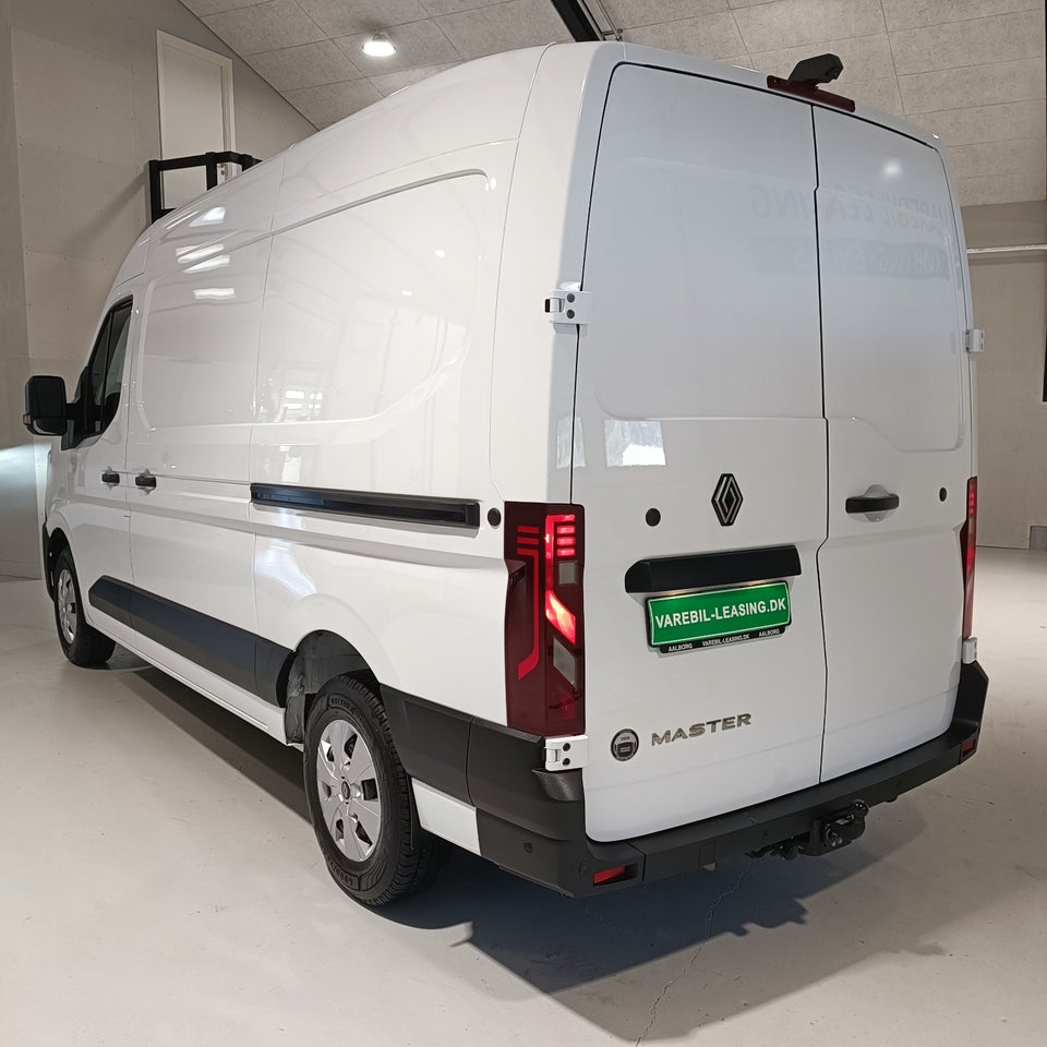 Renault Master V T33 2,0 dCi 150 L2H2 Kassevogn Tekno aut.