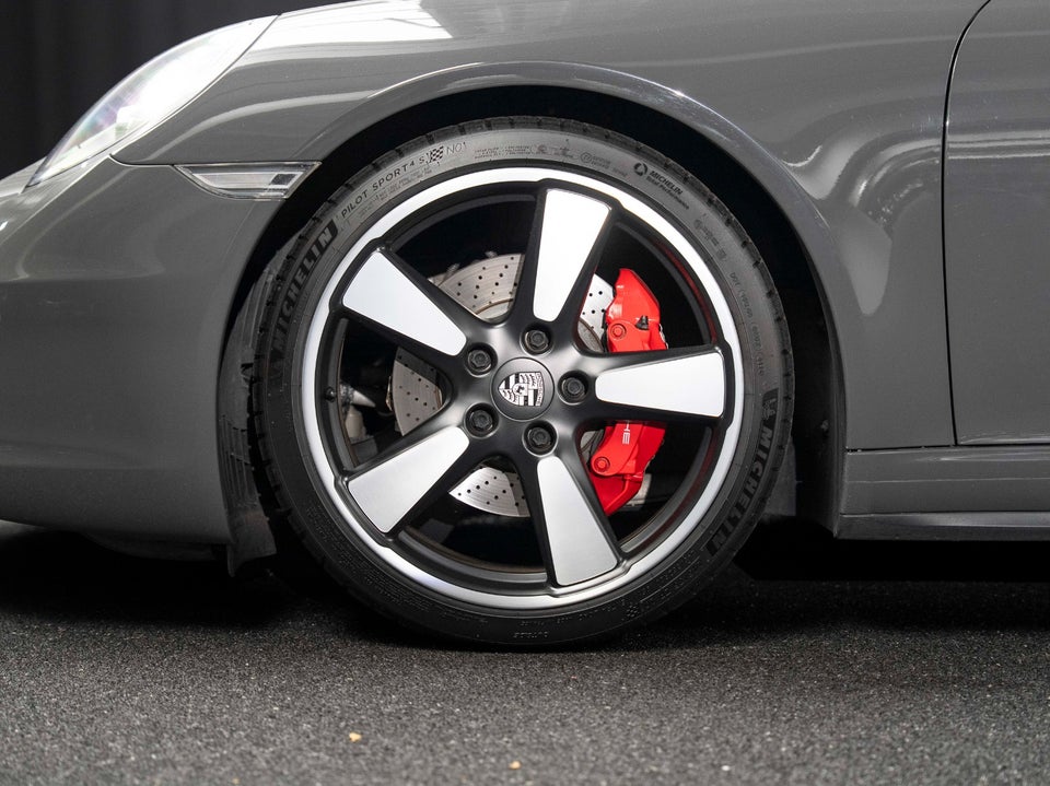 Porsche 911 Carrera S 3,8 50th Anniversary Edition Coupé PDK 2d