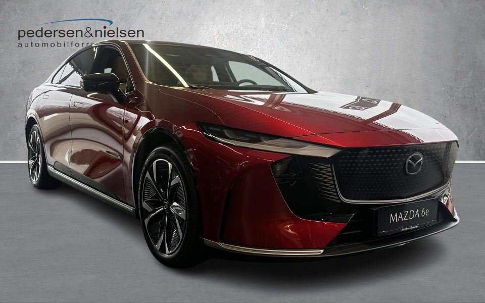 Mazda 6e Takumi+ Long Range 5d