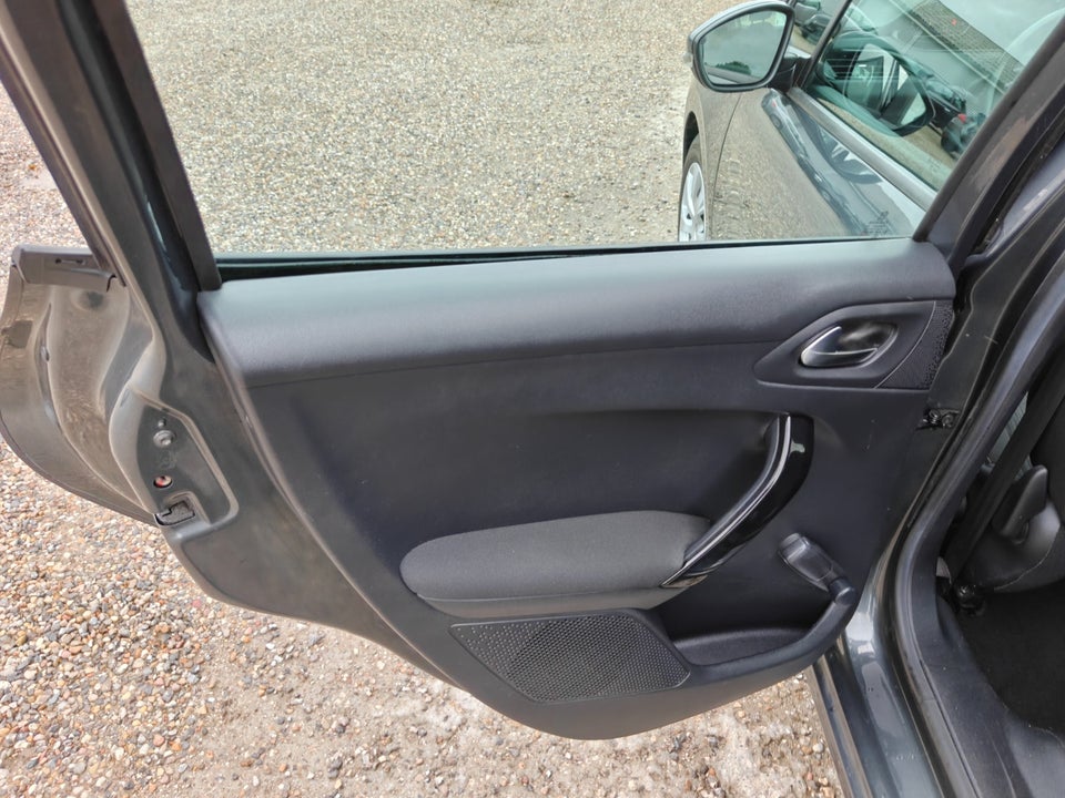 Peugeot 208 1,2 VTi 82 Active 5d