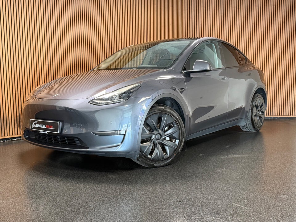 Tesla Model Y Long Range AWD 5d