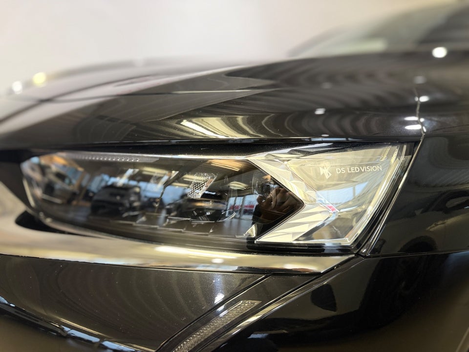 DS DS 9 1,6 E-Tense Performance Line+ EAT8 4d