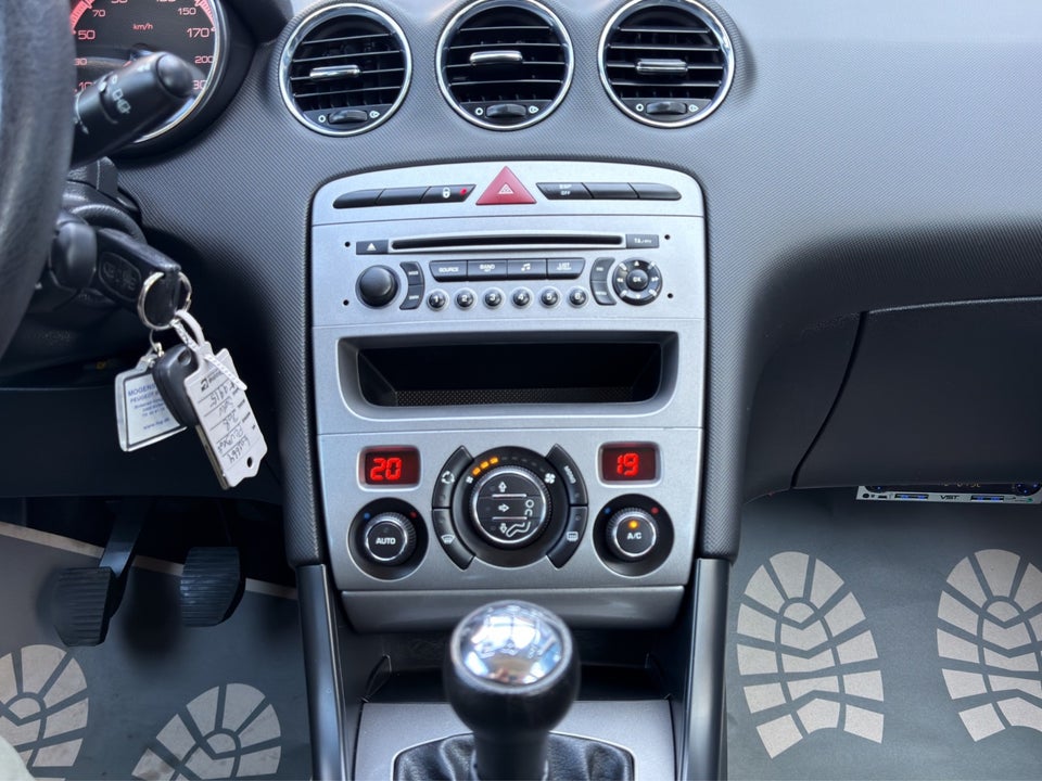 Peugeot 308 1,6 VTi 120 Access stc. 5d