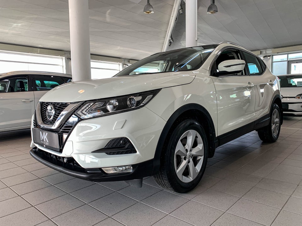 Nissan Qashqai 1,3 Dig-T 140 N-Connecta 5d