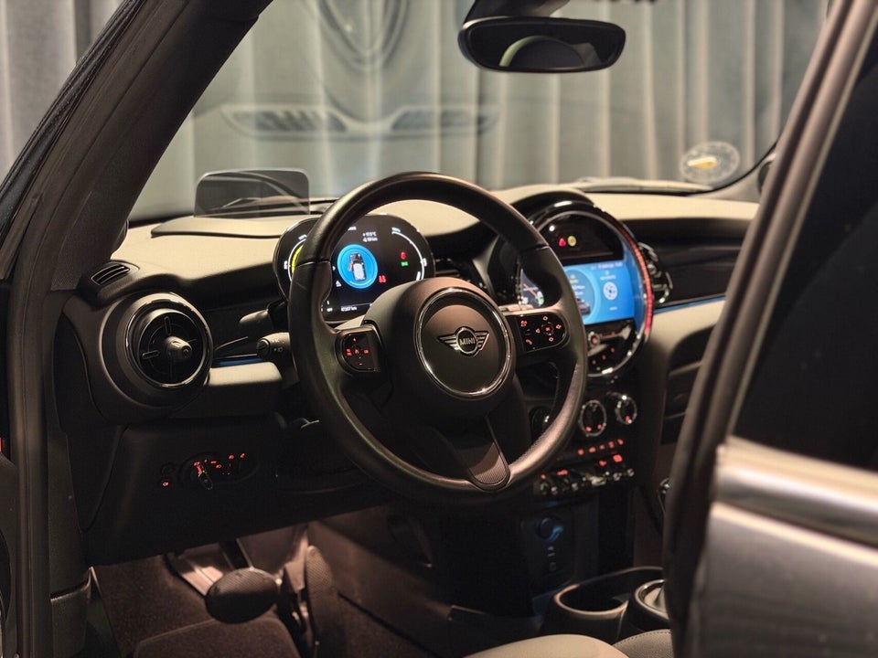 MINI Cooper SE Edition Premium Plus 3d