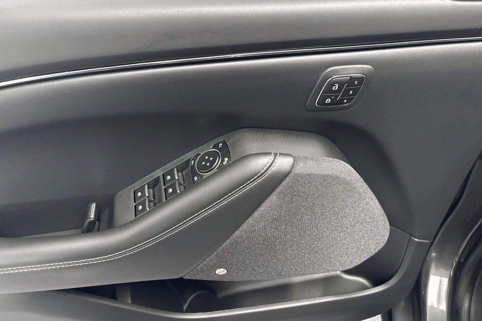 Ford Mustang Mach-E 70 Standard Range 5d