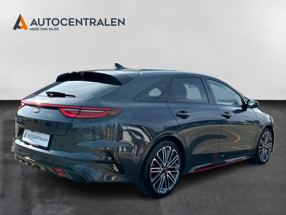 Kia ProCeed 1,6 T-GDi GT DCT 5d