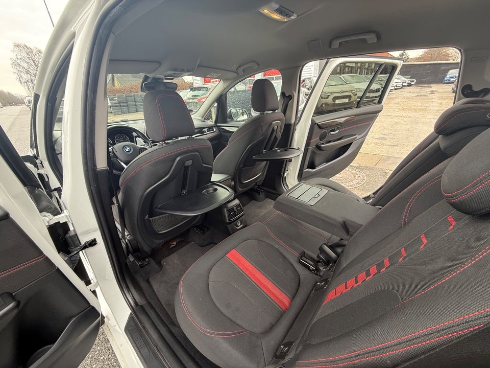 BMW 218d 2,0 Active Tourer Sport Line aut. 5d