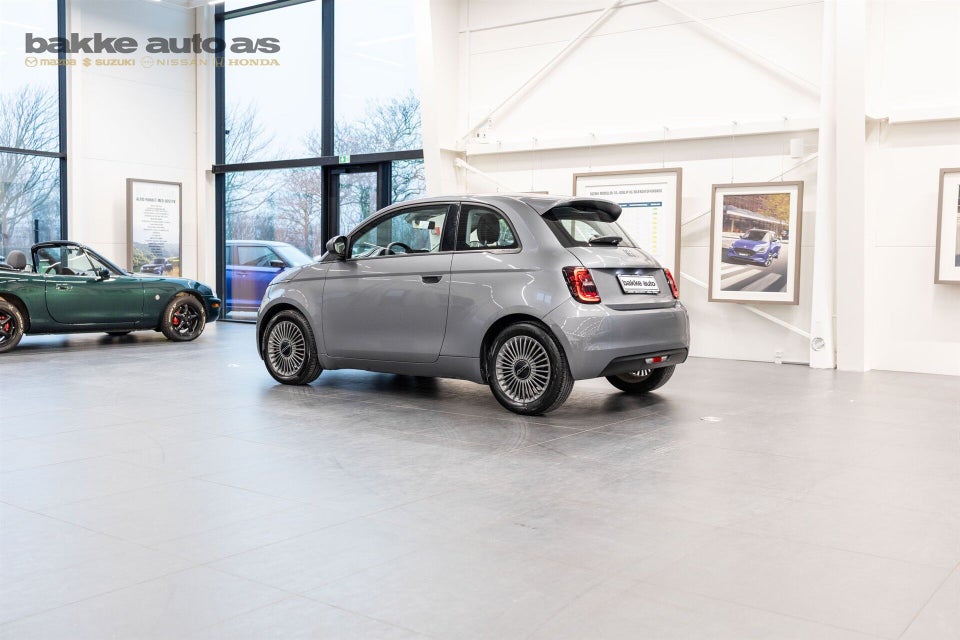 Fiat 500e 42 Icon 3d