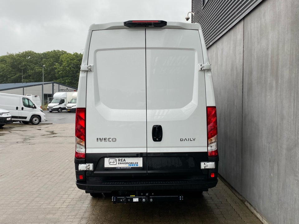 Iveco Daily 3,0 35C18 12m³ Van AG8