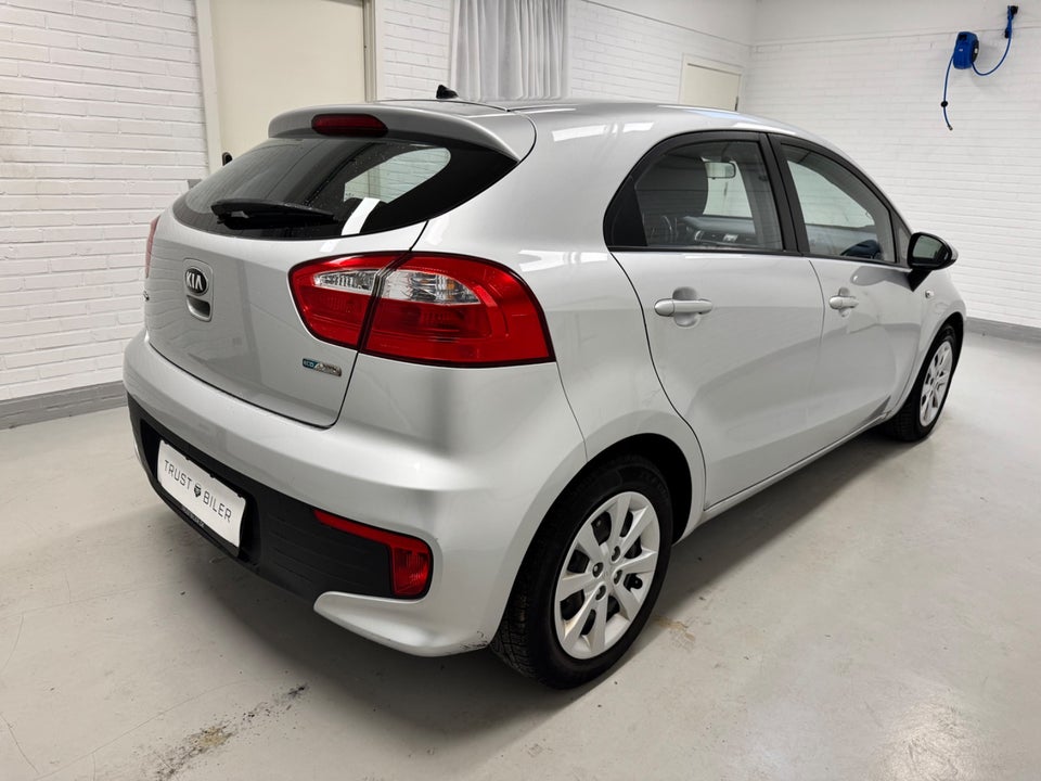 Kia Rio 1,4 CVVT Style 5d