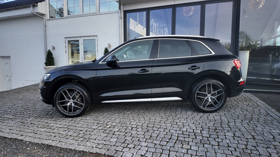 Audi Q5 2,0 TFSi 252 quattro S-tr. 5d