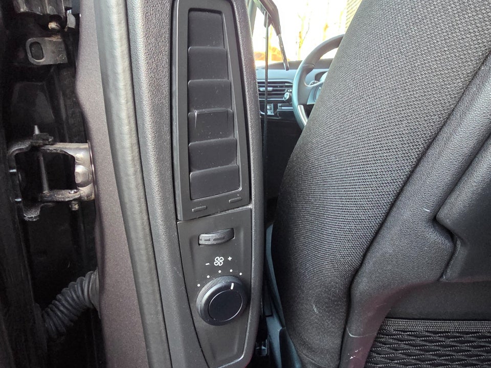 Citroën Grand C4 SpaceTourer 1,2 PureTech 130 Intensive+ EAT8 7prs 5d