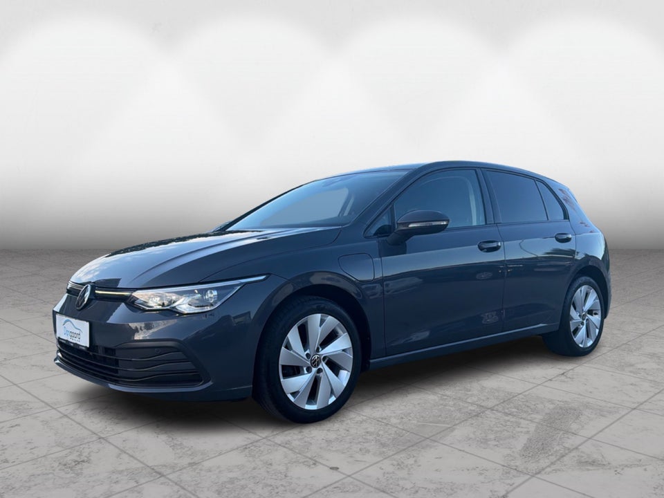 VW Golf VIII 1,4 eHybrid DSG 5d