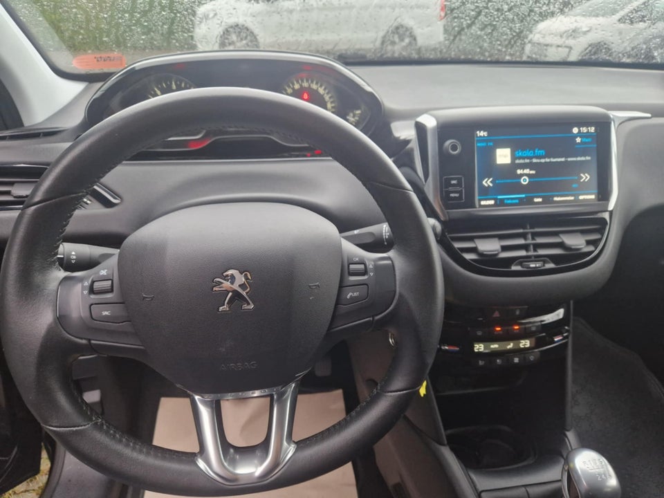 Peugeot 208 1,5 BlueHDi 100 Envy 5d