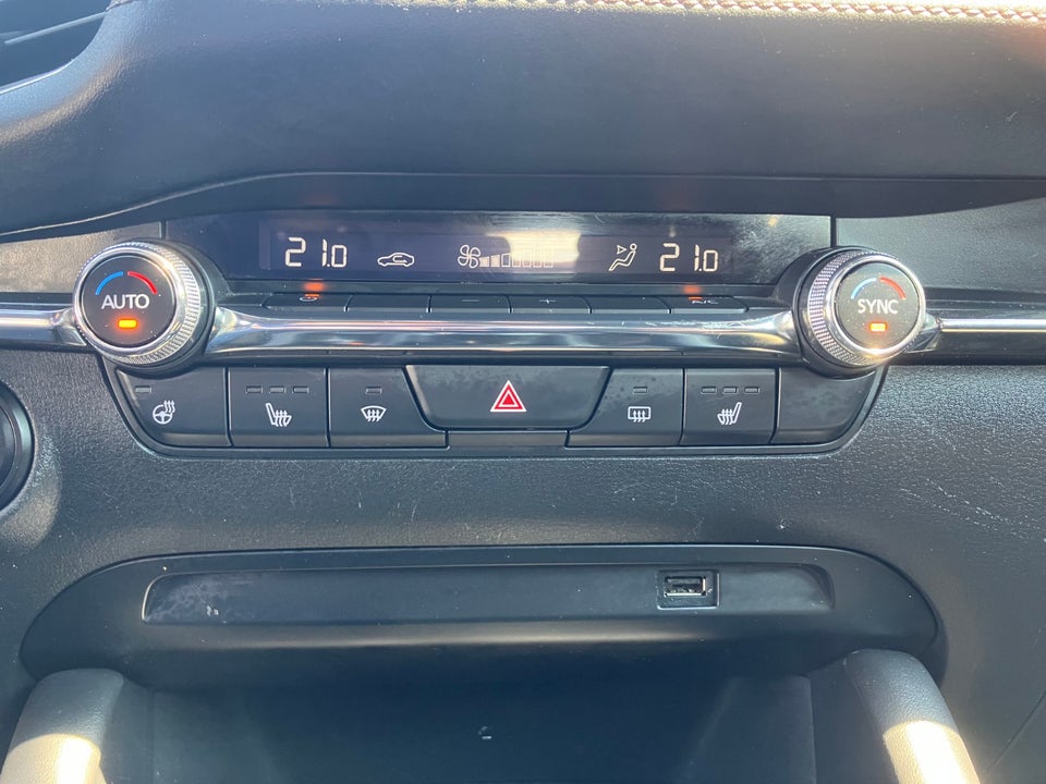 Mazda 3 2,0 SkyActiv-G 122 Sky Tech aut. 5d