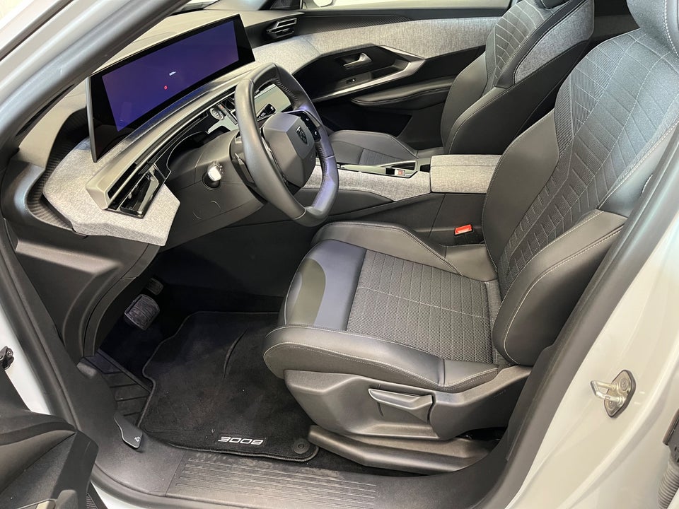 Peugeot e-3008 77 Allure Pack 5d