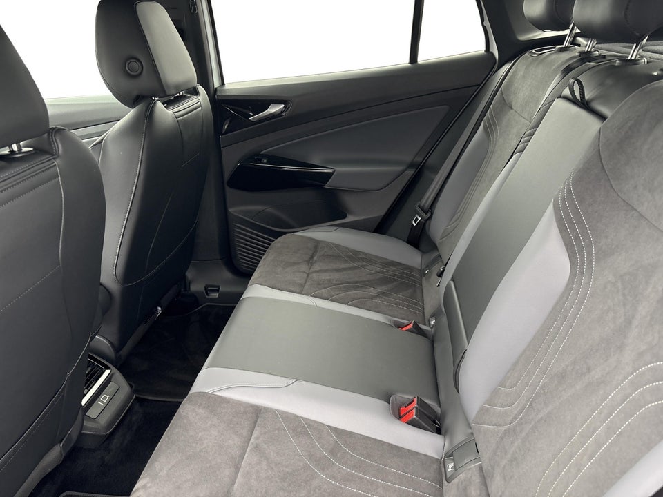 VW ID.5 77 Pro Performance 5d