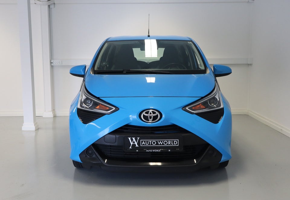 Toyota Aygo 1,0 VVT-i x-pression 5d