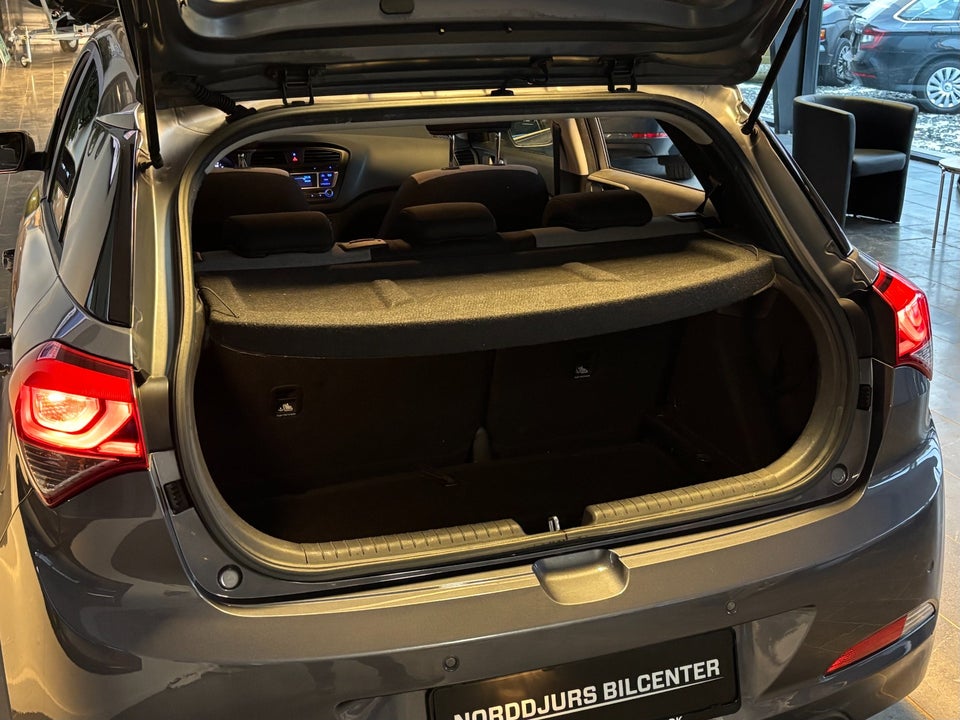 Hyundai i20 1,25 Trend 5d