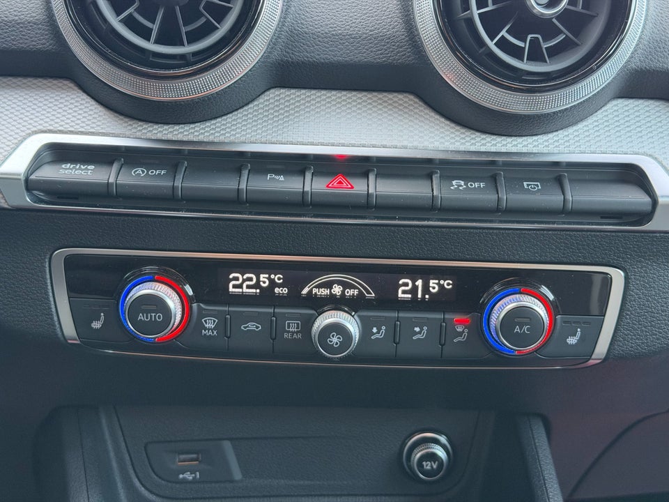 Audi Q2 35 TFSi S-line S-tr. 5d