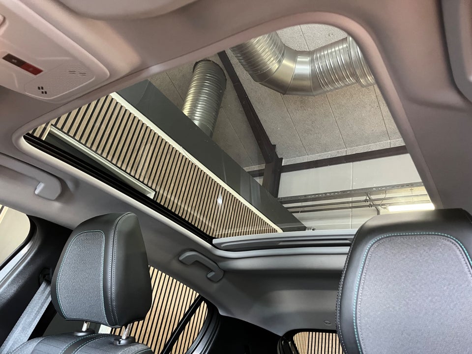 Peugeot 208 1,2 PureTech 100 Allure 5d