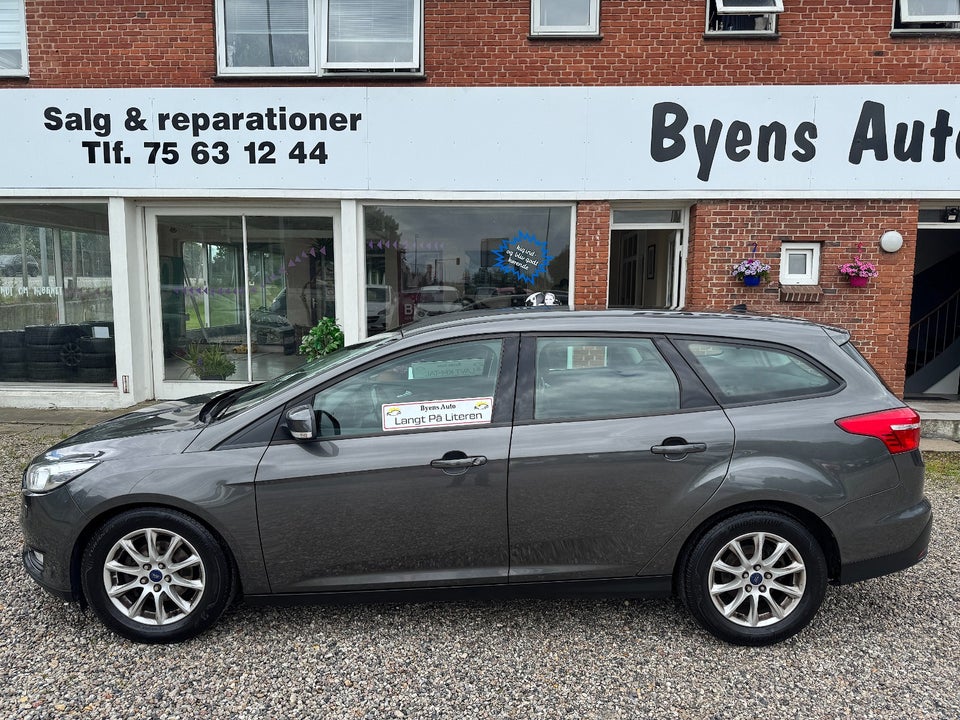 Ford Focus 1,0 SCTi 100 Titanium stc. 5d