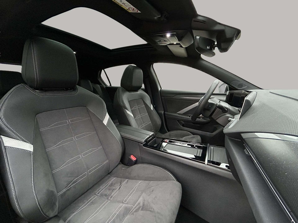 Opel Astra-e 54 Ultimate 5d