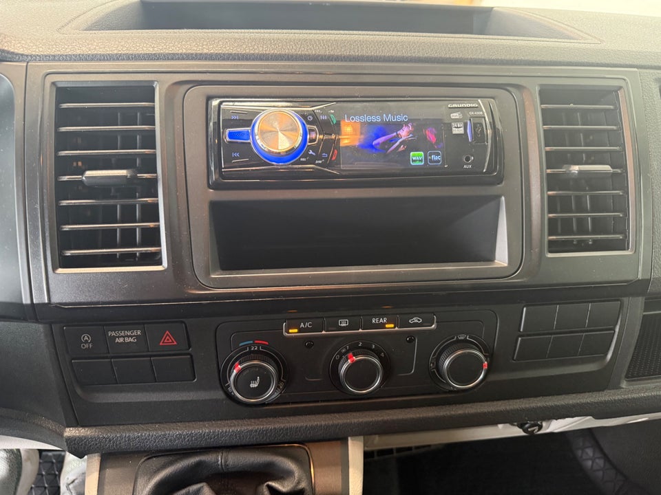 VW Caravelle 2,0 TDi 102 Comfortline lang