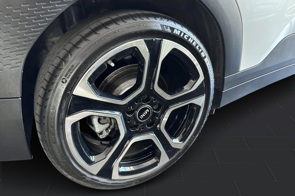 MINI Aceman SE Favoured Trim XL 5d