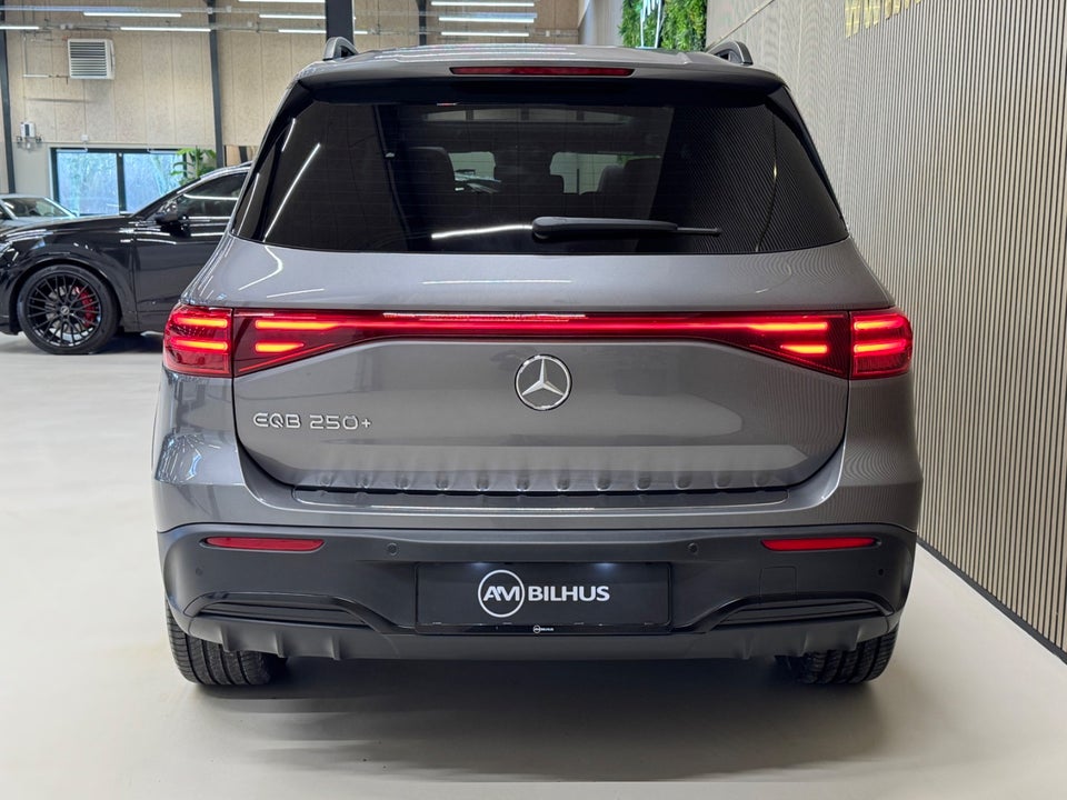 Mercedes EQB250+ AMG Premium 7prs 5d