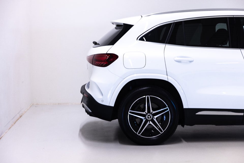 Mercedes EQA250+ AMG Advance 5d