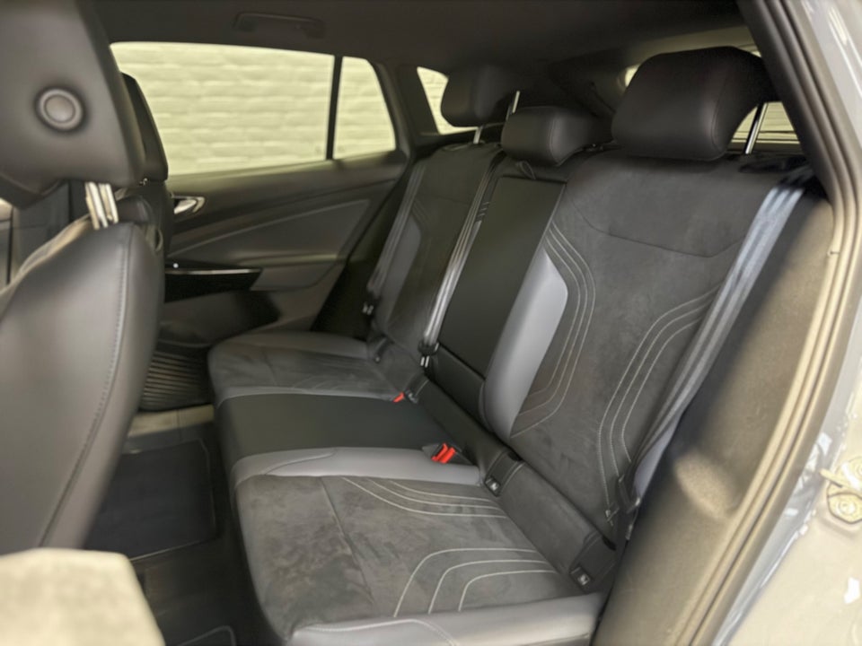 VW ID.4 77 Pro Style+ 5d