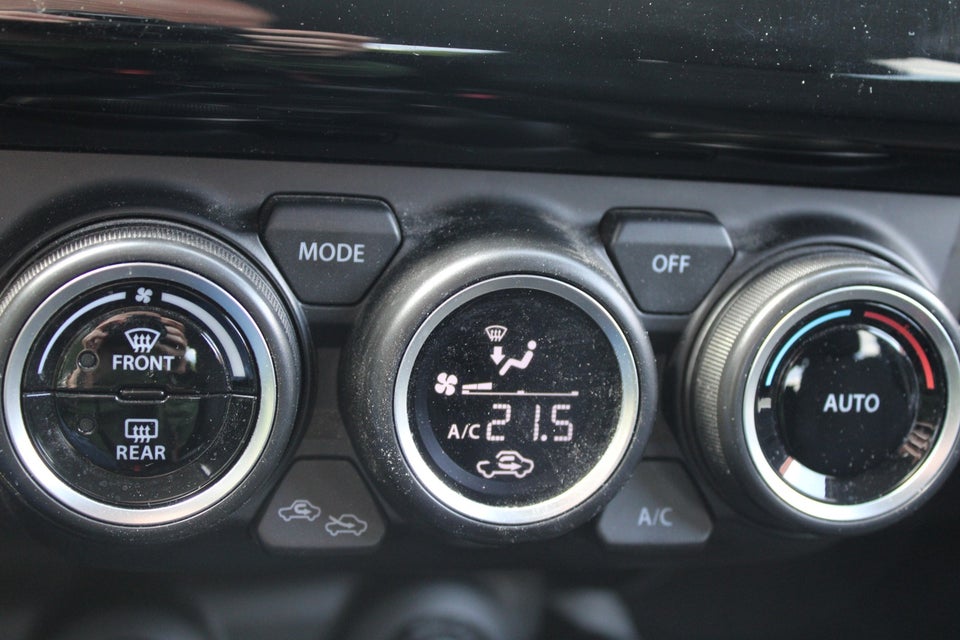 Suzuki Swift 1,0 Boosterjet SHVS Exclusive 5d