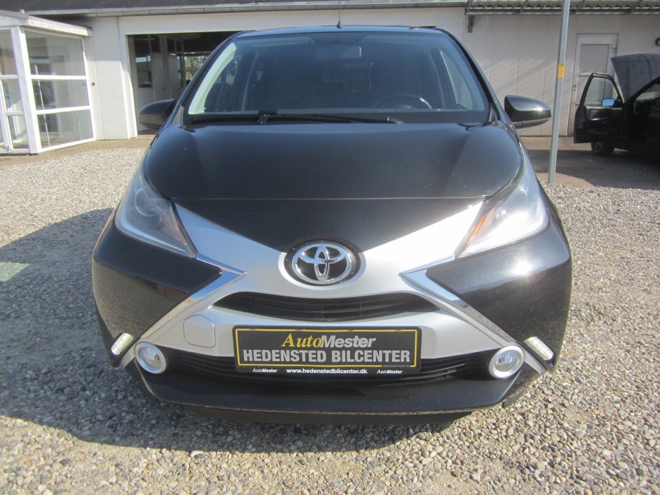 Toyota Aygo 1,0 VVT-i x-black II 5d