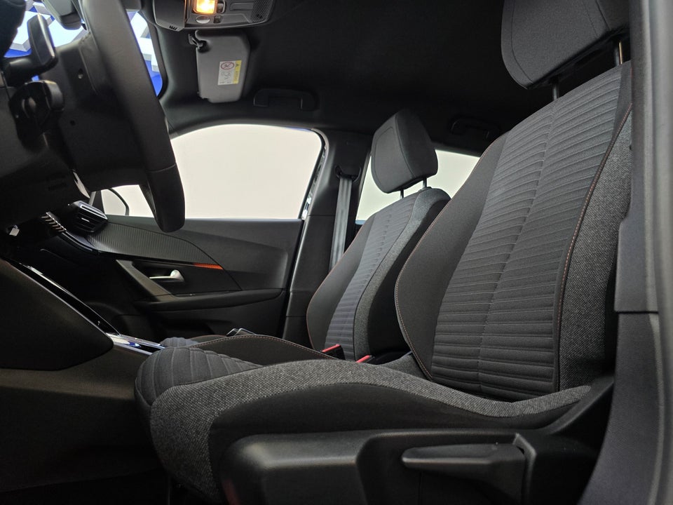 Peugeot 2008 1,2 PureTech 130 Active Pack EAT8 5d