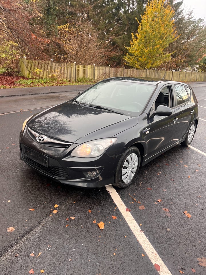 Hyundai i30 1,6 CRDi 90 Blue Drive 5d