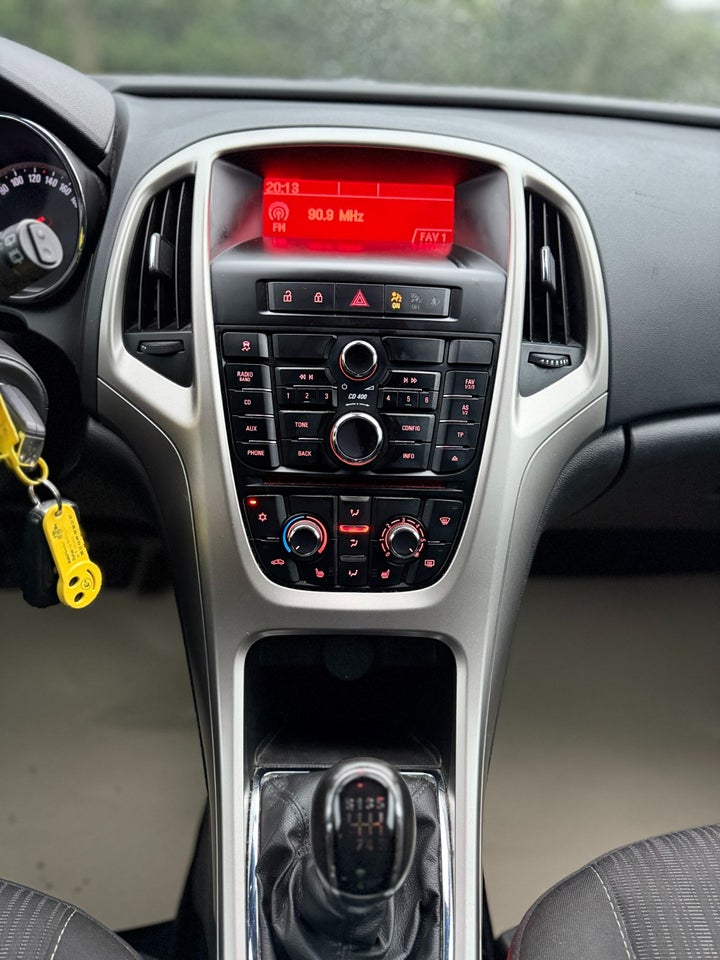 Opel Astra 1,4 100 Enjoy 5d