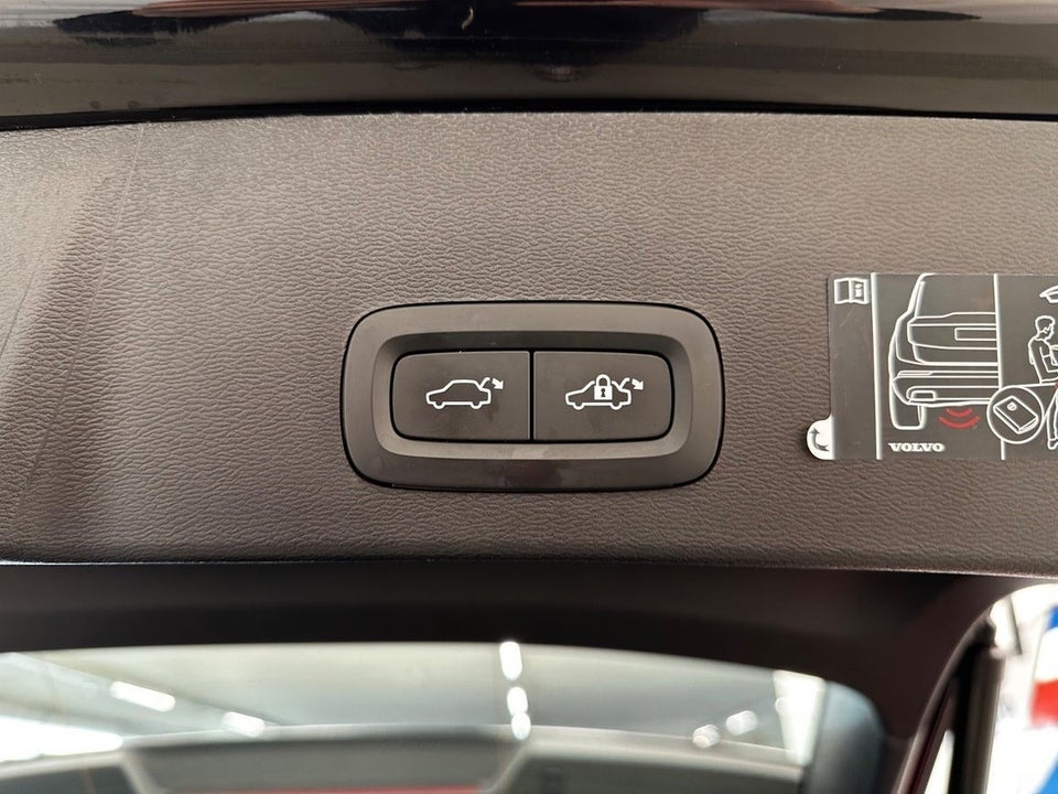 Volvo XC40 P6 ReCharge Core 5d