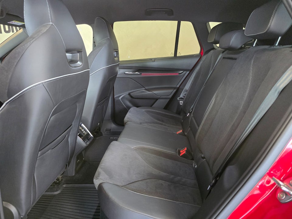 Skoda Enyaq 80 iV Sportline 5d