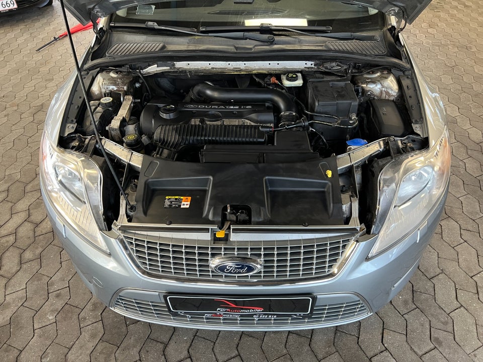 Ford Mondeo 2,5 20V Turbo Titanium stc. 5d