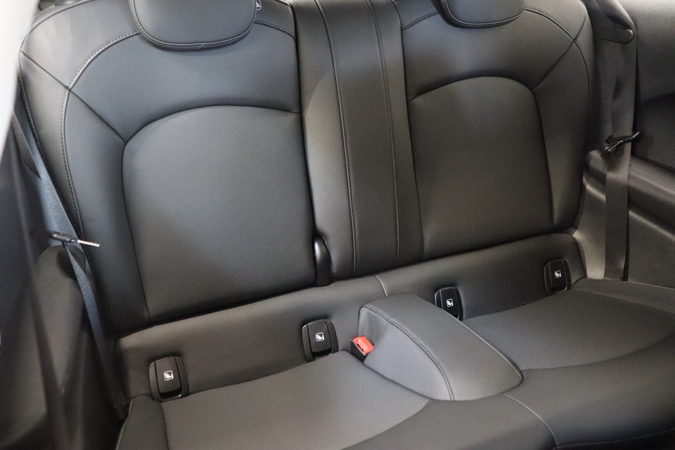 MINI Cooper SE Maximise 3d