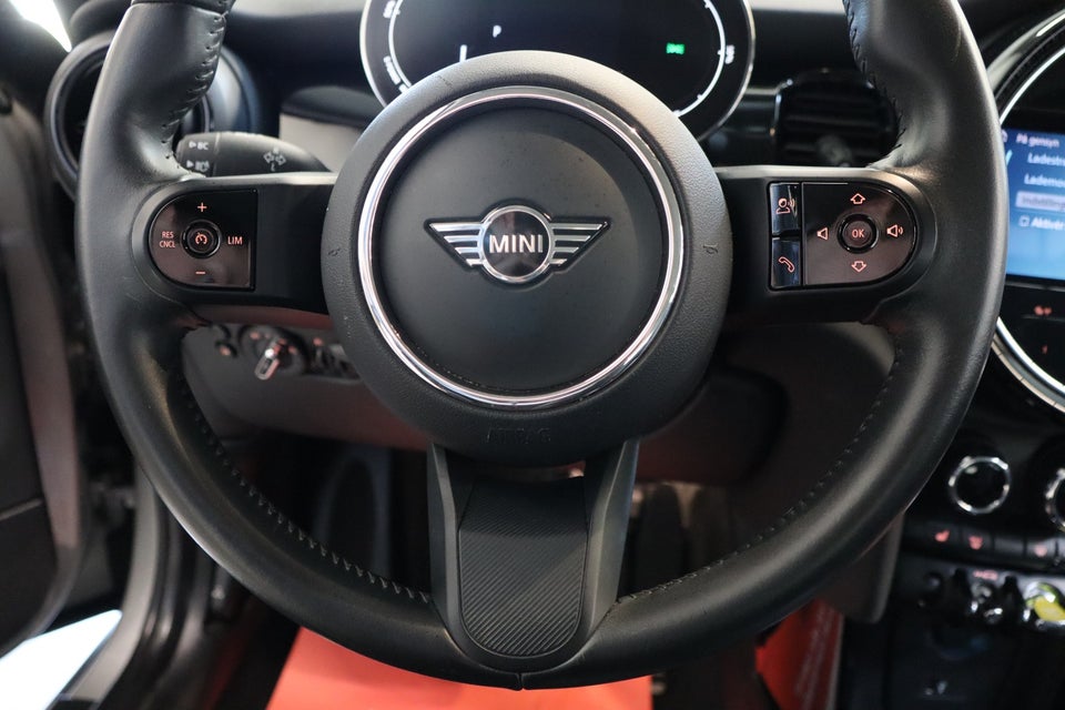 MINI Cooper SE Classic Trim 3d