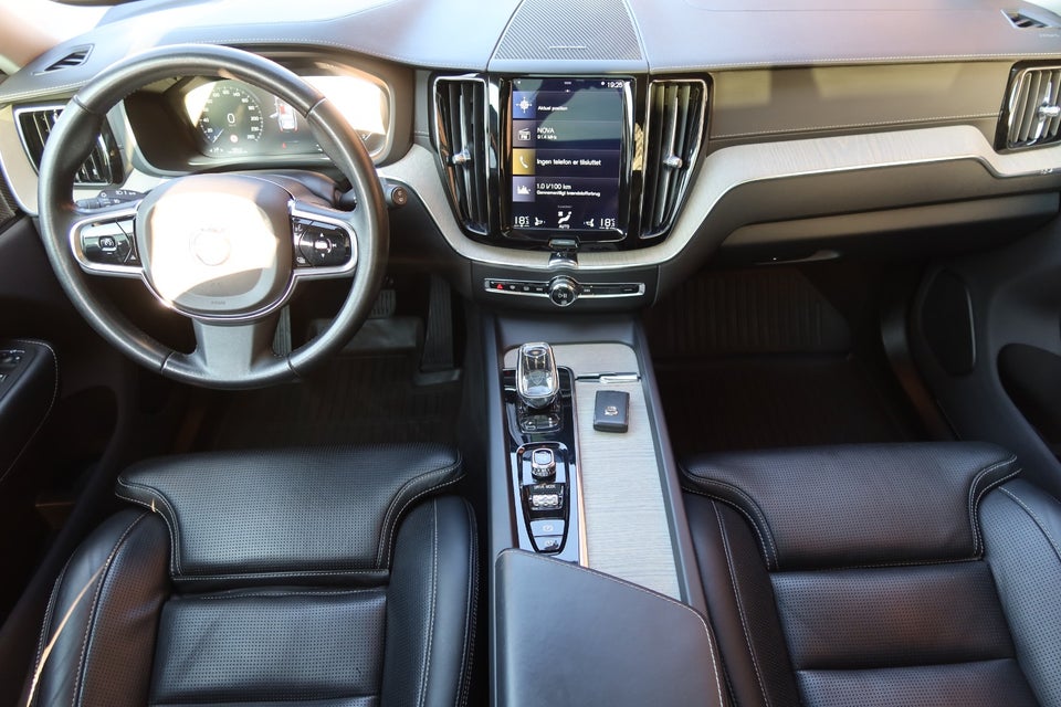 Volvo XC60 2,0 T8 ReCharge Inscription aut. AWD 5d