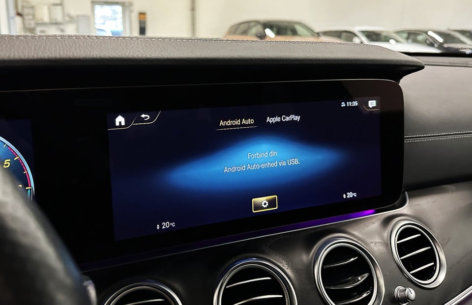 Mercedes E300 de 2,0 AMG Line stc. aut. 5d