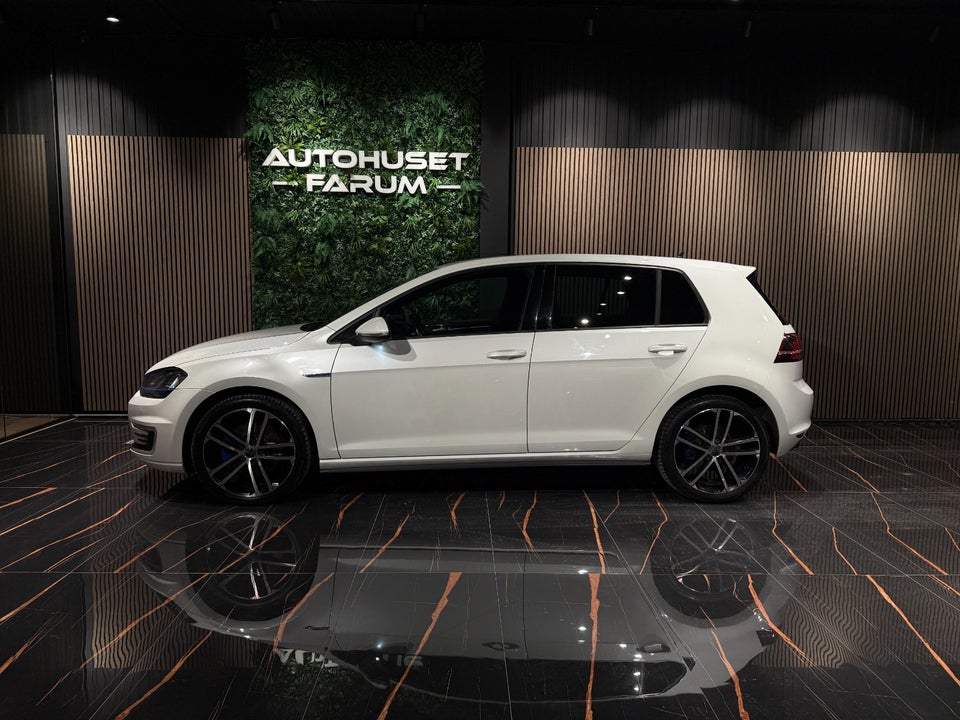 VW Golf VII 1,4 GTE Highline DSG 5d