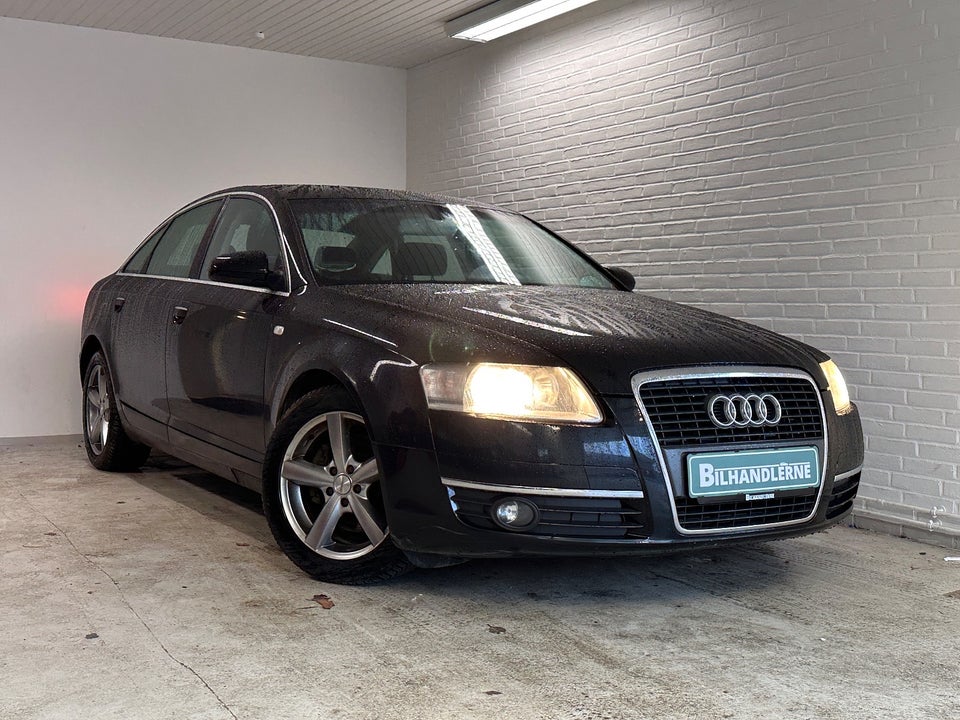 Audi A6 2,4 V6 4d