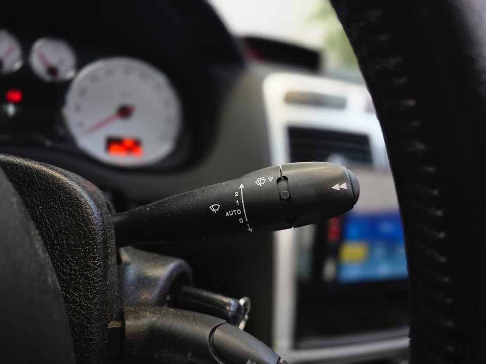 Peugeot 307 2,0 16V CC 2d